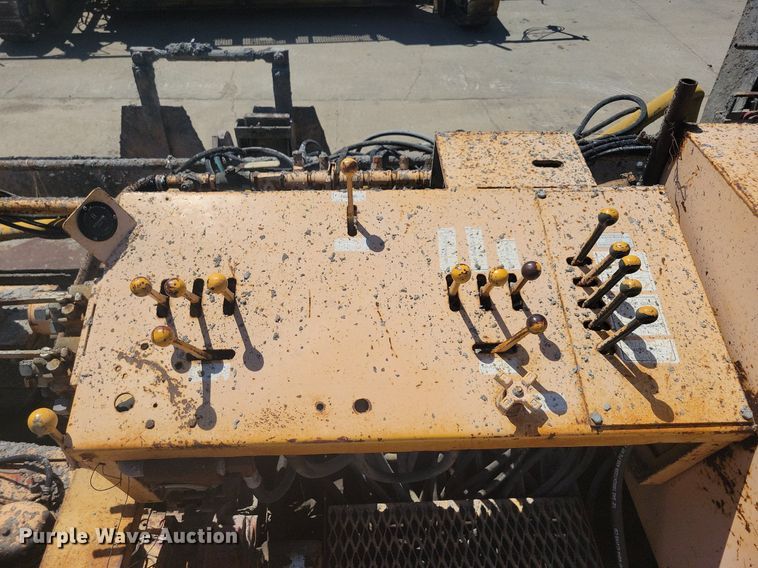 image for item DG0623 Slipform paver