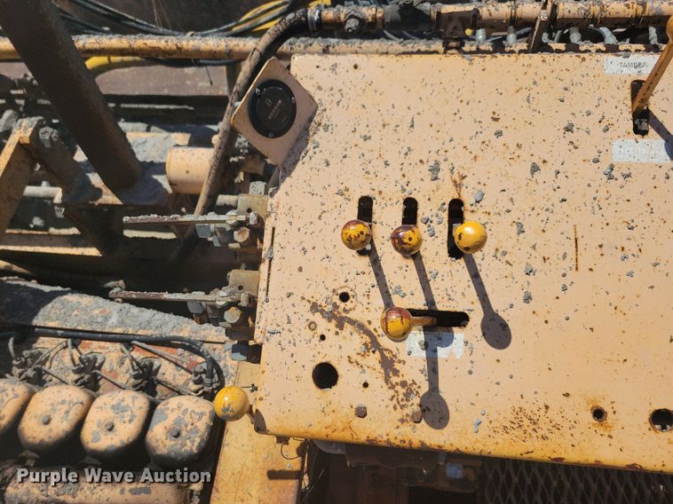 image for item DG0623 Slipform paver