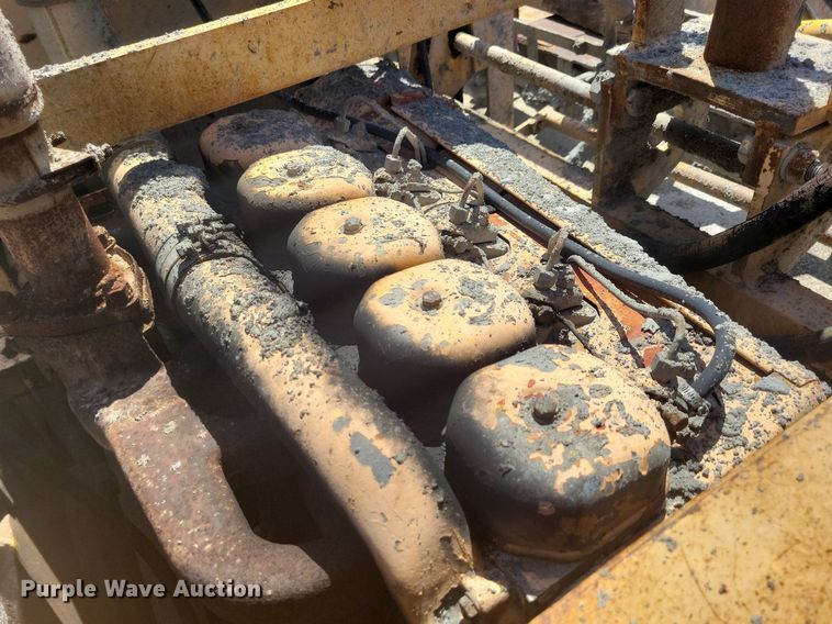 image for item DG0623 Slipform paver