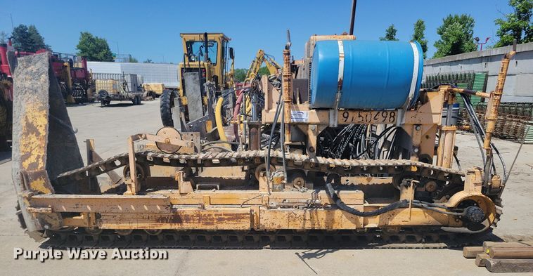 image for item DG0623 Slipform paver