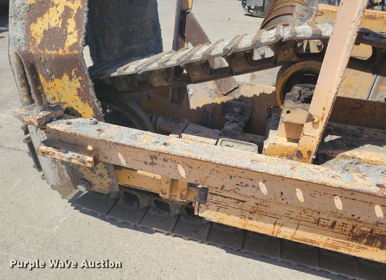 image for item DG0623 Slipform paver