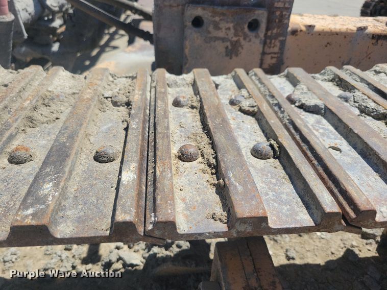 image for item DG0623 Slipform paver