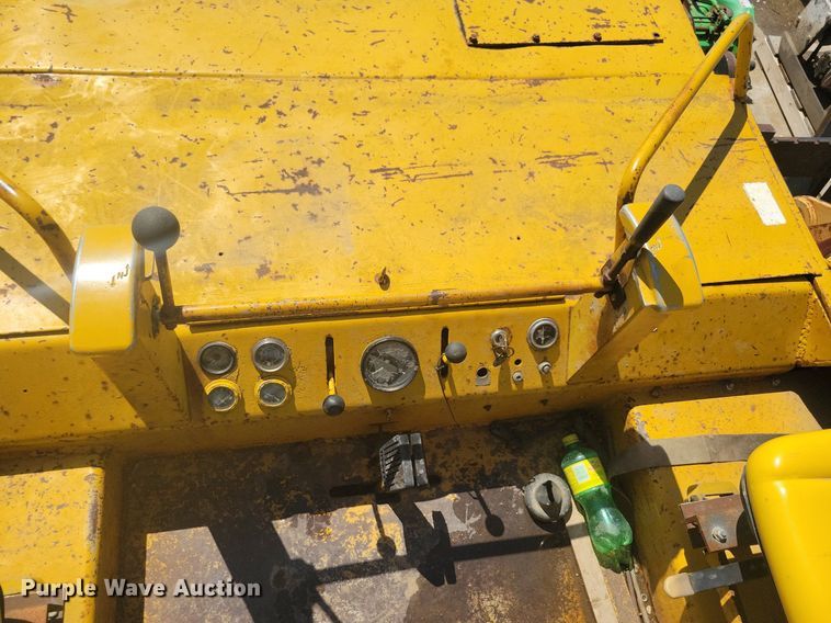 image for item DG0625 1980 Hyster C615B single drum roller