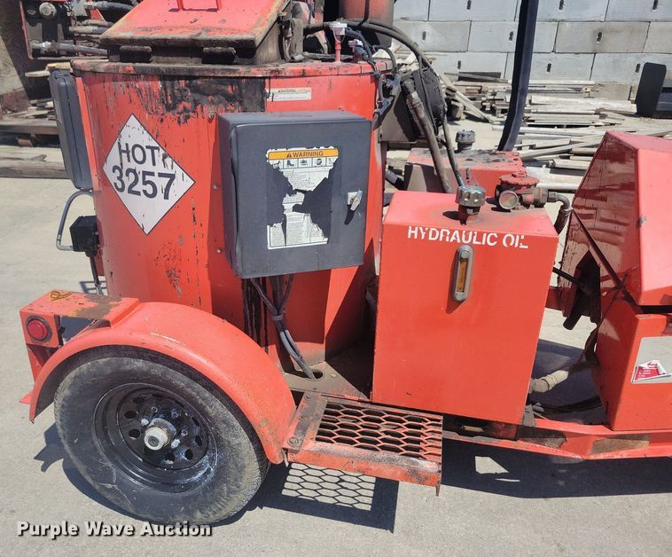 image for item DG0626 Crafco SS125 melter applicator