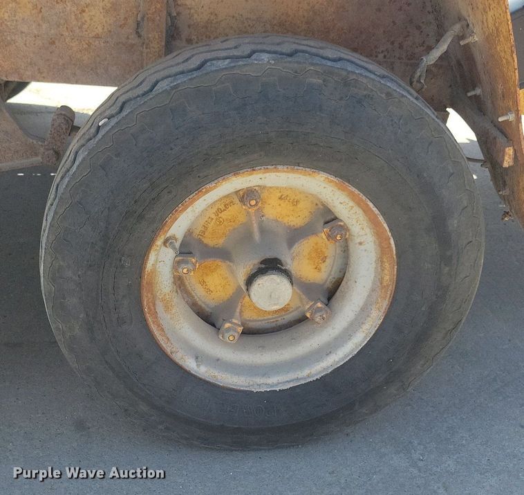 image for item DG0627 1976 Shop built equipment trailer