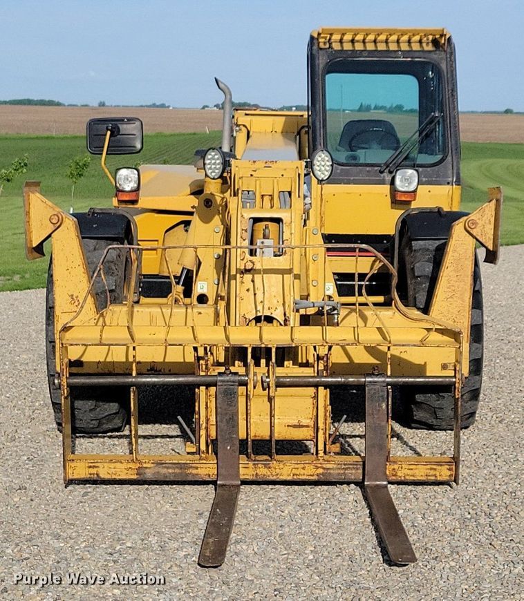 image for item DG0633 1997 Caterpillar TH63 telehandler