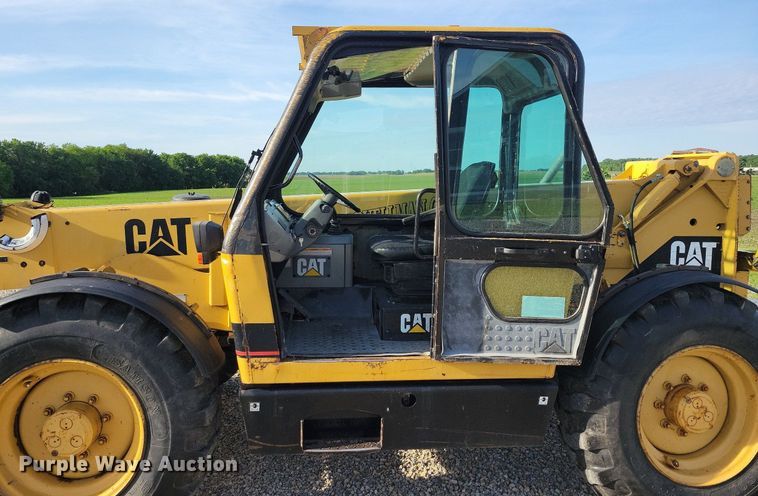 image for item DG0633 1997 Caterpillar TH63 telehandler