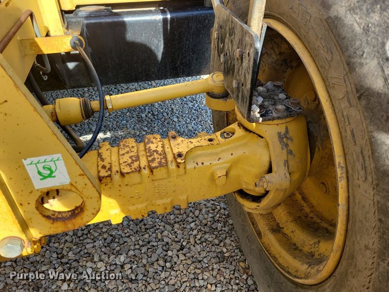 image for item DG0633 1997 Caterpillar TH63 telehandler