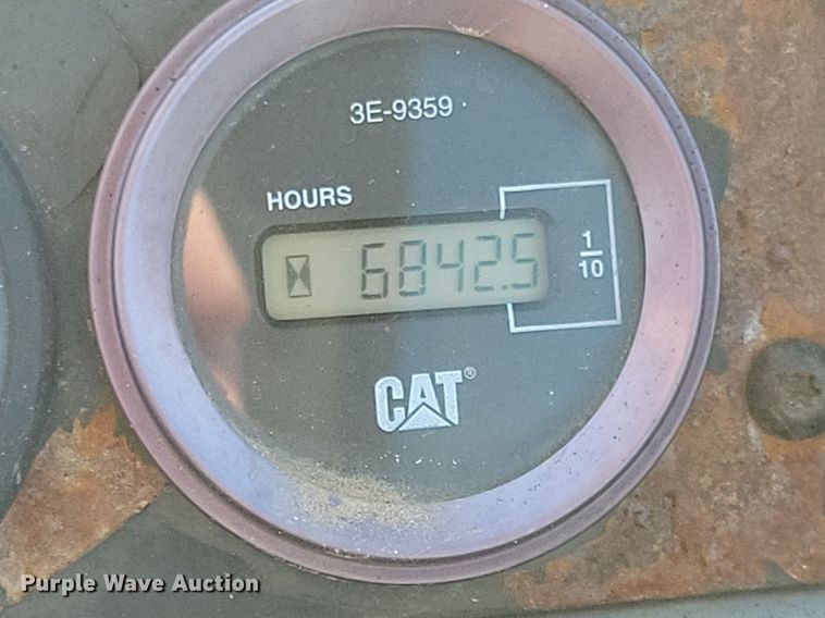 image for item DG0633 1997 Caterpillar TH63 telehandler