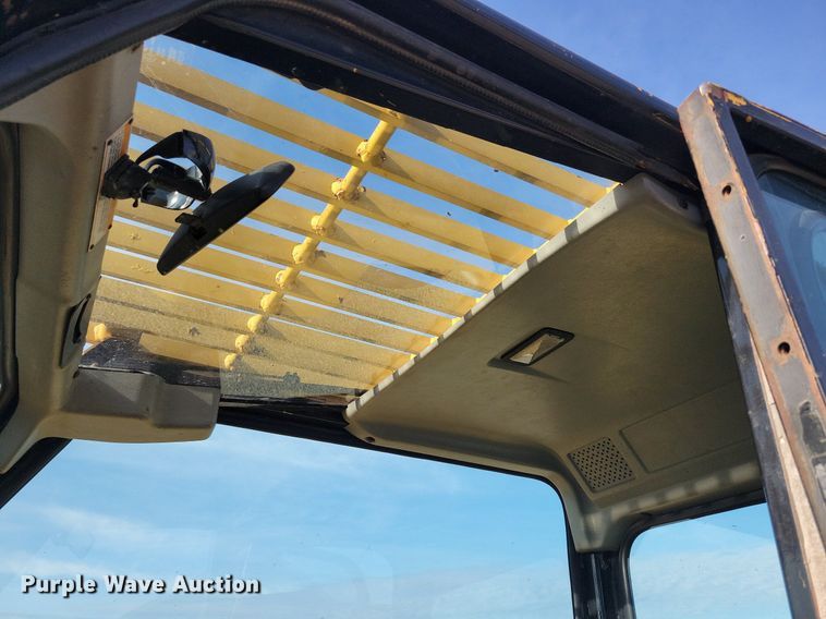 image for item DG0633 1997 Caterpillar TH63 telehandler