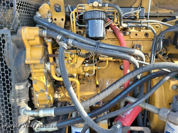 image for item DG0633 1997 Caterpillar TH63 telehandler