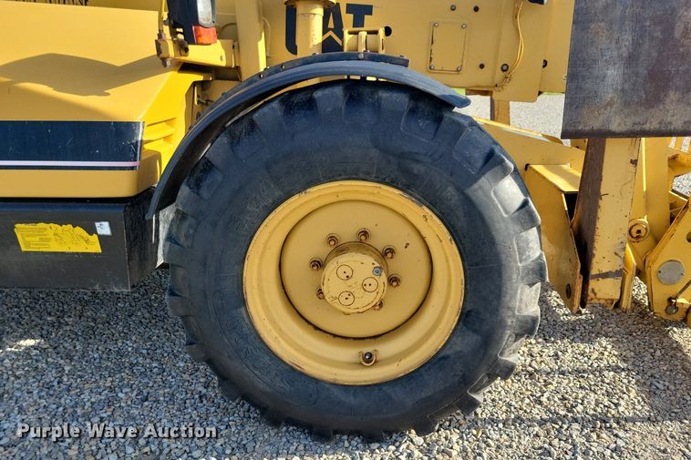 image for item DG0633 1997 Caterpillar TH63 telehandler