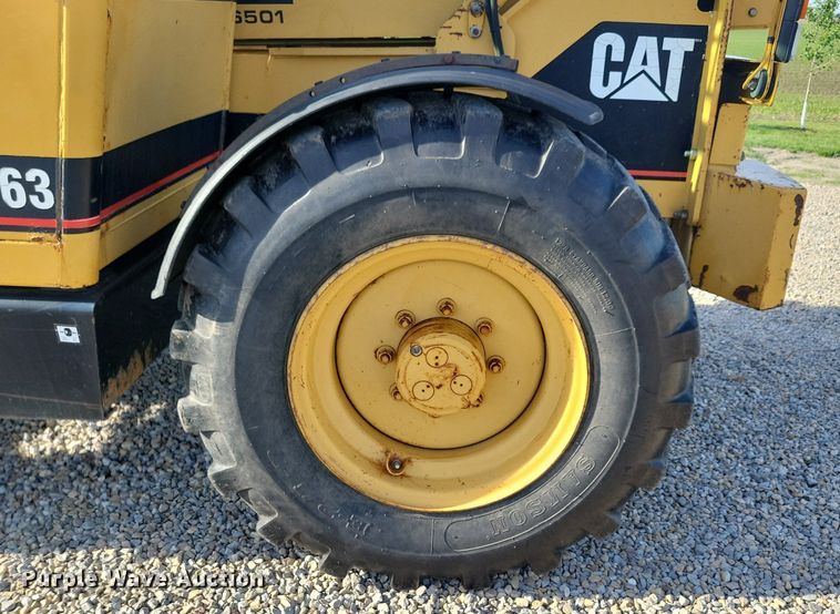 image for item DG0633 1997 Caterpillar TH63 telehandler