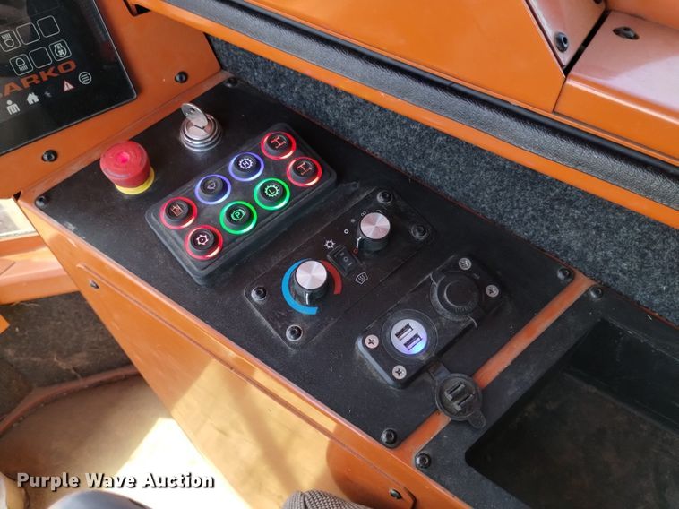 image for item DG4422 2021 Barko 930B mulcher