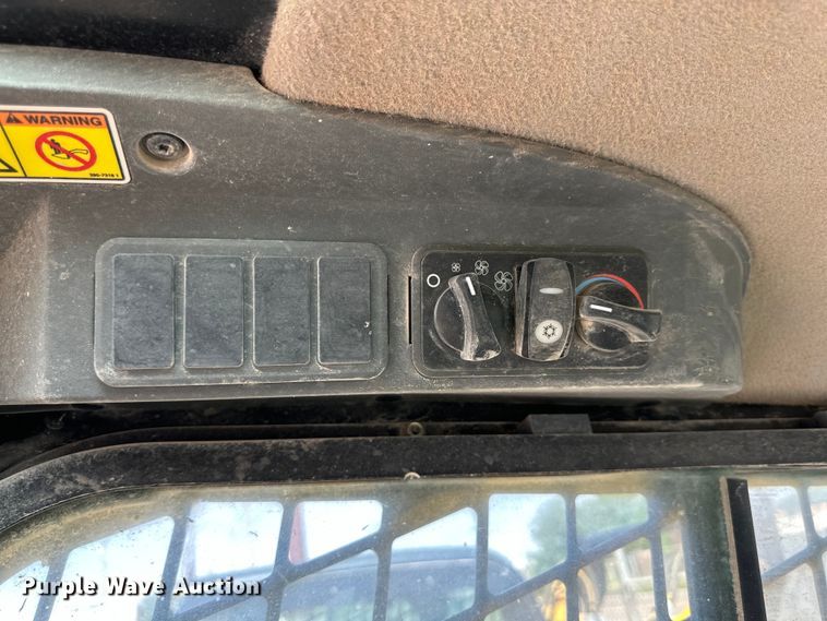 image for item DK6598 2012 Caterpillar 289C tracked skid steer loader