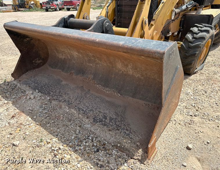 image for item DK6606 2014 Caterpillar 420FIT backhoe