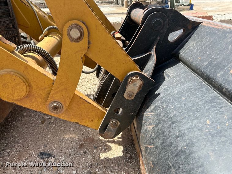 image for item DK6606 2014 Caterpillar 420FIT backhoe