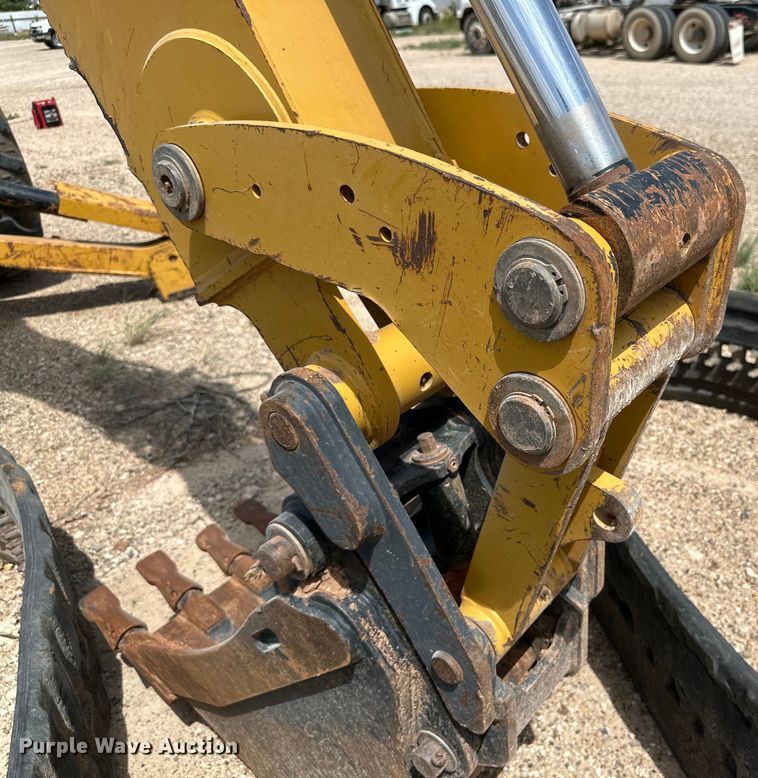 image for item DK6606 2014 Caterpillar 420FIT backhoe