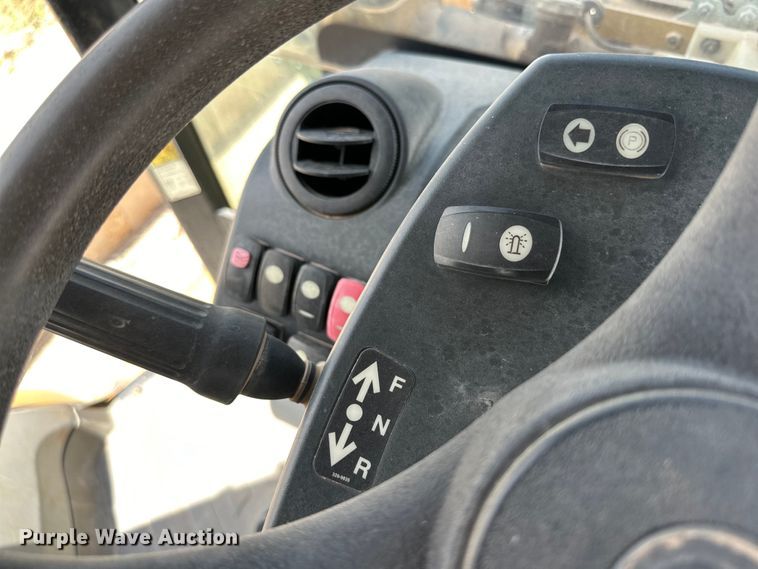 image for item DK6606 2014 Caterpillar 420FIT backhoe