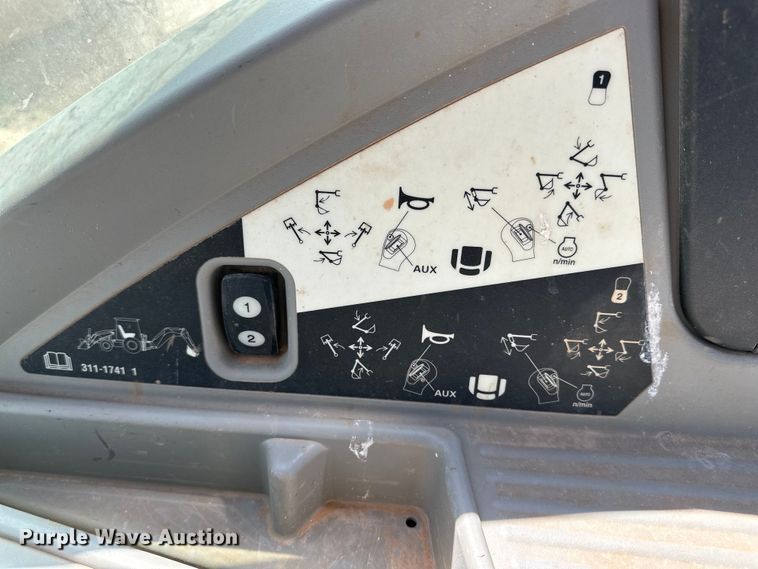 image for item DK6606 2014 Caterpillar 420FIT backhoe