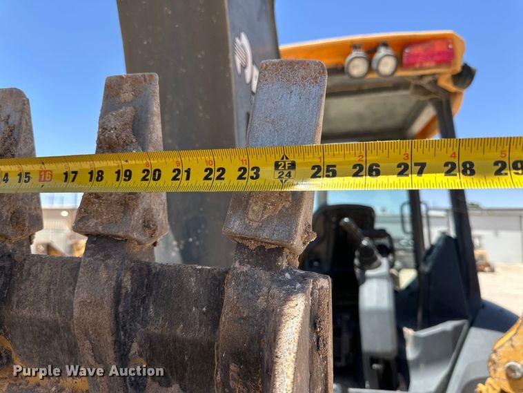 image for item DK6624 2015 John Deere 310SL backhoe