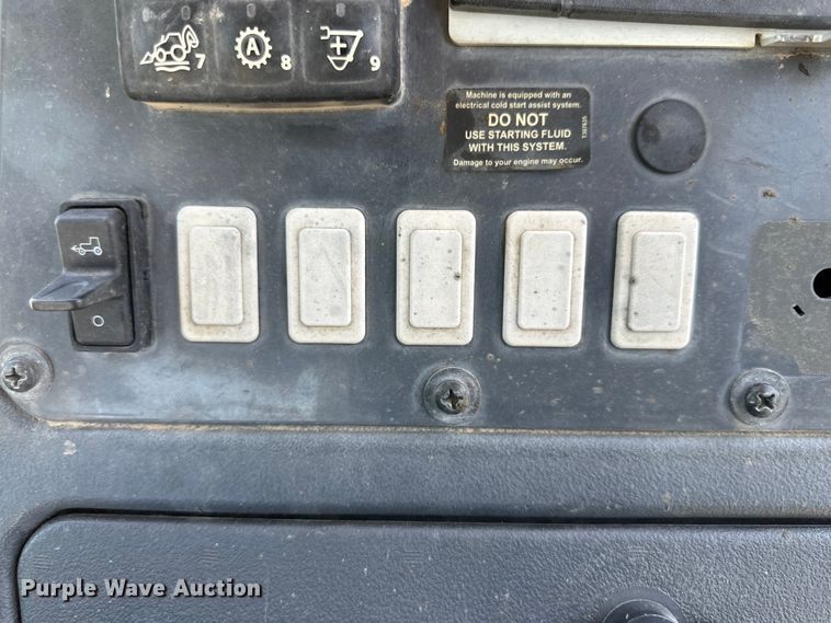 image for item DK6624 2015 John Deere 310SL backhoe