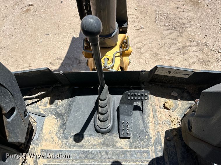 image for item DK6624 2015 John Deere 310SL backhoe