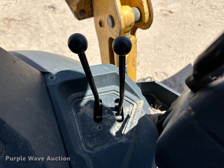 image for item DK6624 2015 John Deere 310SL backhoe