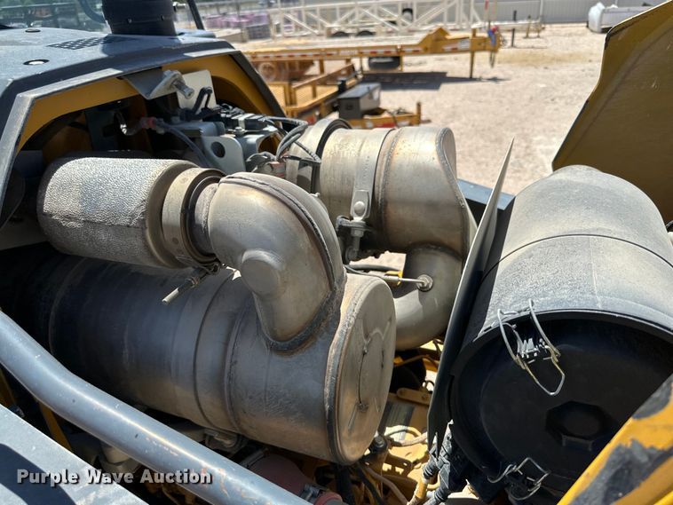 image for item DK6624 2015 John Deere 310SL backhoe