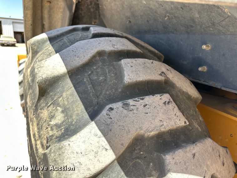 image for item DK6624 2015 John Deere 310SL backhoe