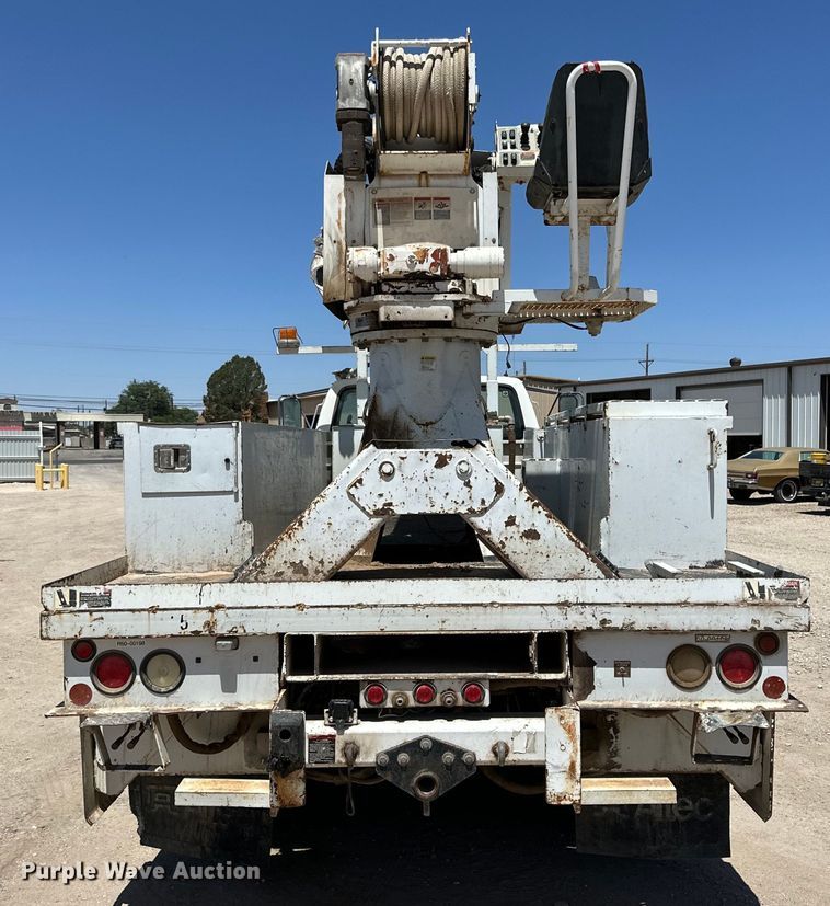 image for item DK6629 1997 Ford F800 digger derrick truck