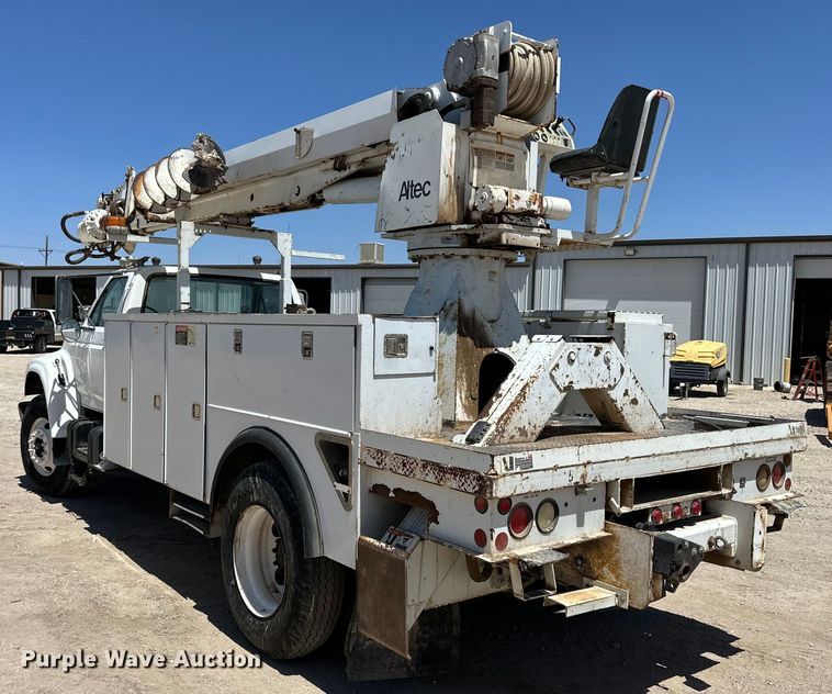 image for item DK6629 1997 Ford F800 digger derrick truck