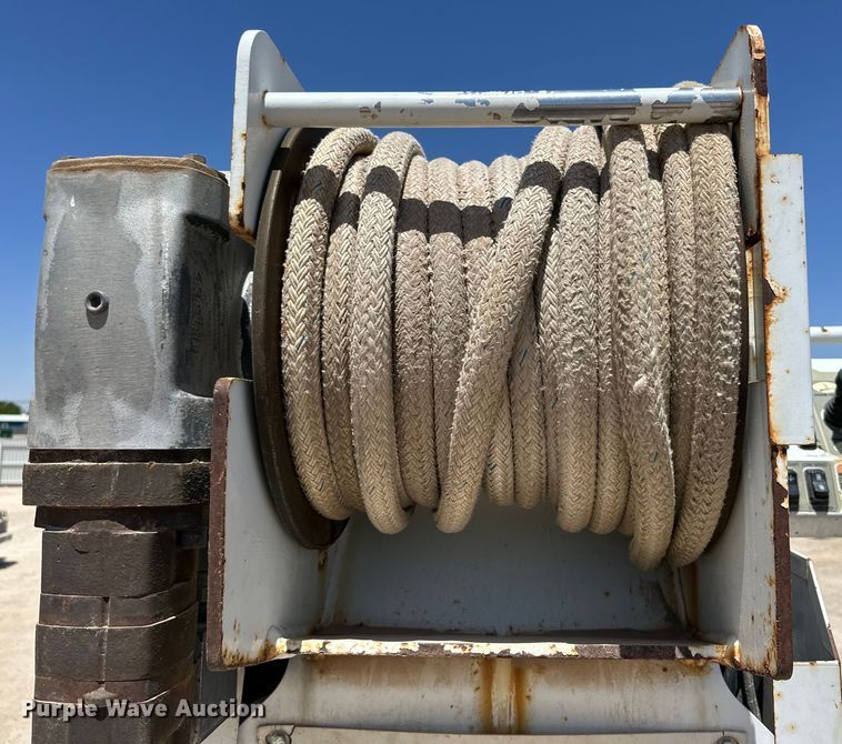 image for item DK6629 1997 Ford F800 digger derrick truck