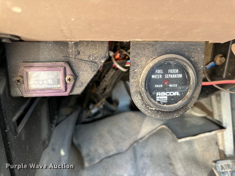 image for item DK6629 1997 Ford F800 digger derrick truck