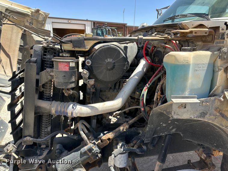 image for item DK6629 1997 Ford F800 digger derrick truck