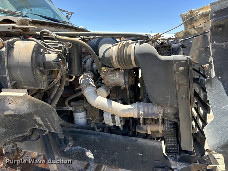 image for item DK6629 1997 Ford F800 digger derrick truck