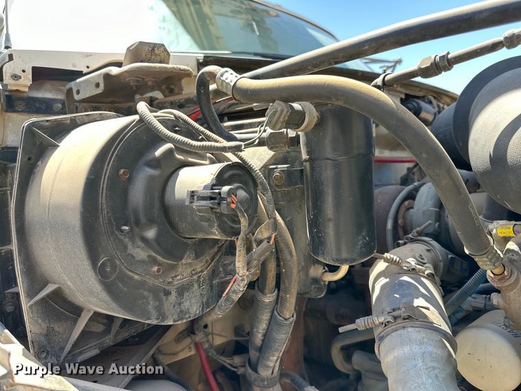 image for item DK6629 1997 Ford F800 digger derrick truck