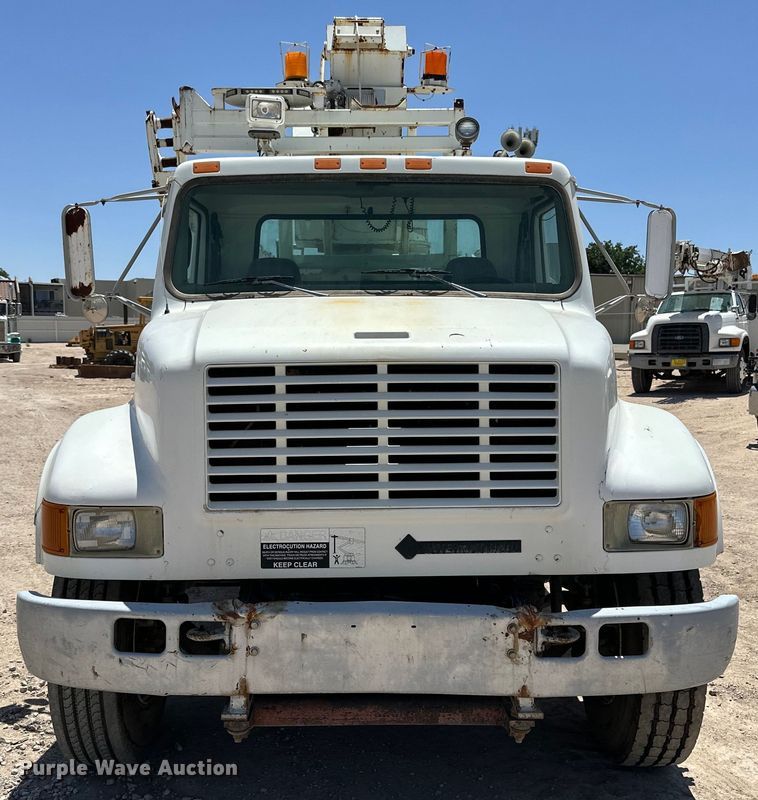 image for item DK6630 1998 International  4700 bucket truck