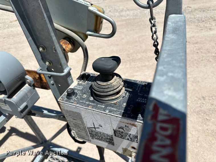 image for item DK6630 1998 International  4700 bucket truck