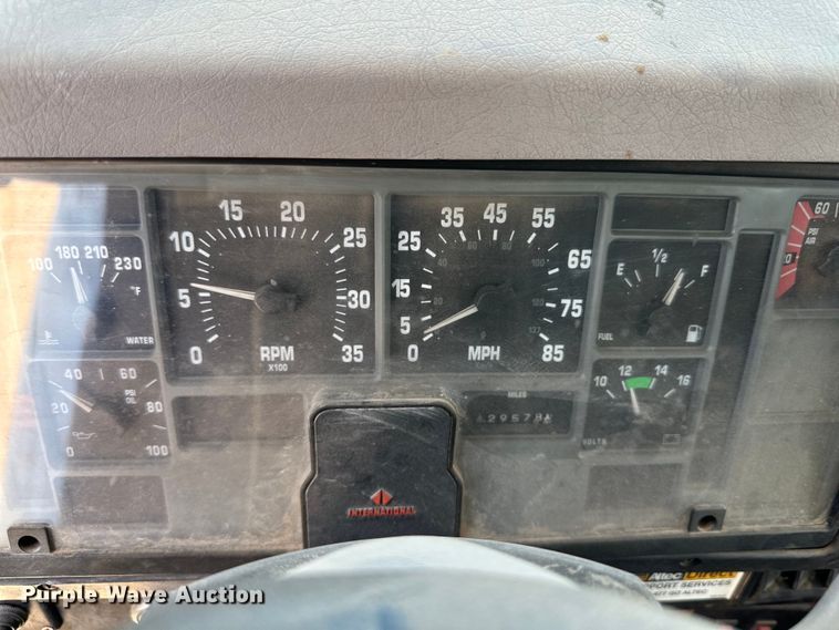 image for item DK6630 1998 International  4700 bucket truck