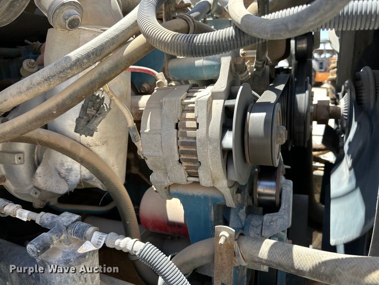 image for item DK6630 1998 International  4700 bucket truck