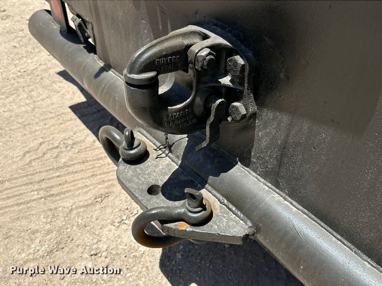 image for item DK6631 1996 Kenworth  T800 flatbed truck with mud mixing system