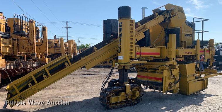 image for item DM7854 1999 Gomaco GT-6300 Commander III slip form paver