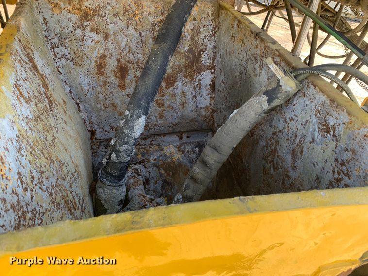 image for item DM7854 1999 Gomaco GT-6300 Commander III slip form paver