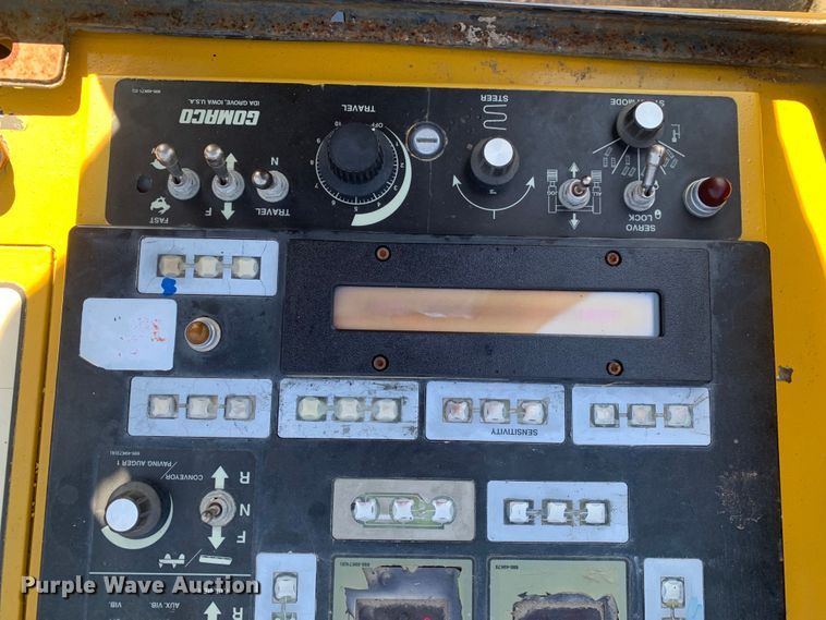 image for item DM7854 1999 Gomaco GT-6300 Commander III slip form paver