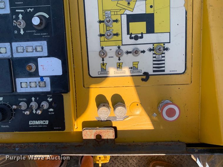 image for item DM7854 1999 Gomaco GT-6300 Commander III slip form paver