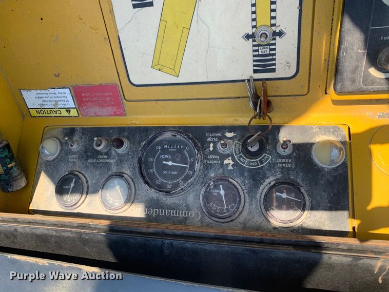 image for item DM7854 1999 Gomaco GT-6300 Commander III slip form paver