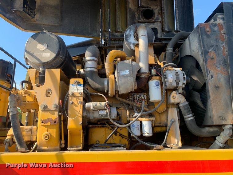 image for item DM7854 1999 Gomaco GT-6300 Commander III slip form paver