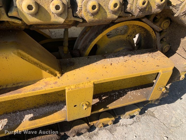 image for item DM7854 1999 Gomaco GT-6300 Commander III slip form paver