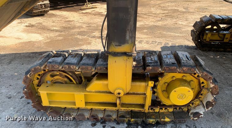 image for item DM7854 1999 Gomaco GT-6300 Commander III slip form paver